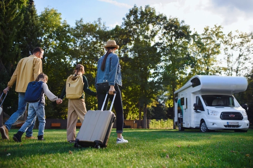 10 idées de voyages en roulotte pour vous inspirer alt