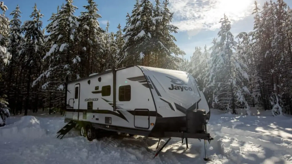 Top 5 des meilleures roulottes 4 saisons habitables à l’année alt