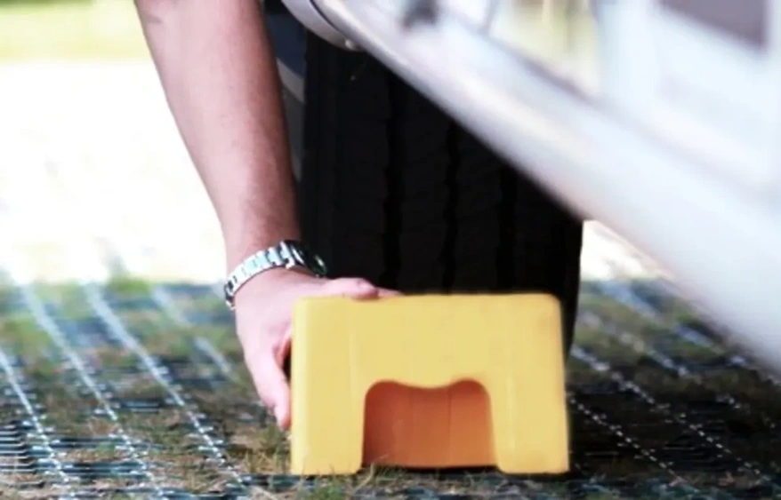 Top 5 Accessories You Need for Your First Camping Trip in Your RV alt