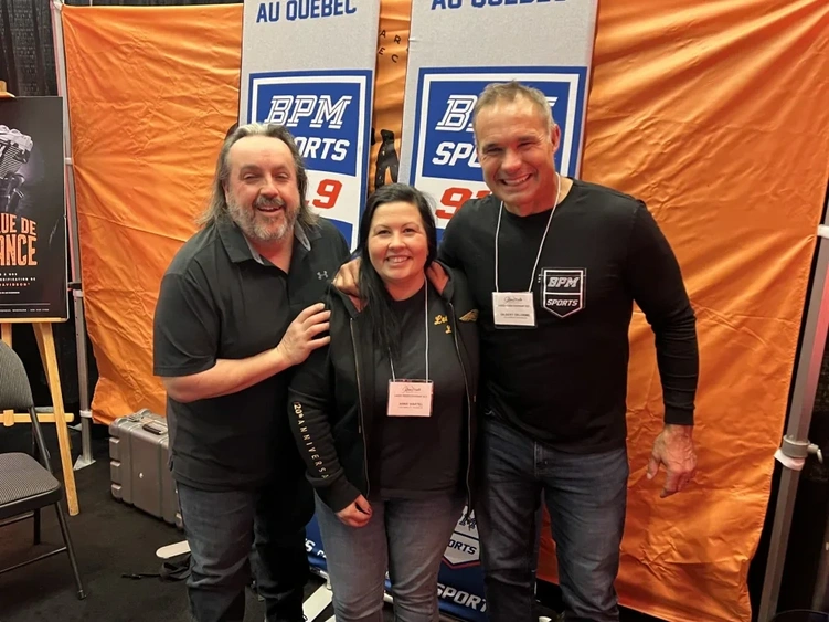 Écoutez notre émission spéciale ON JASE MOTO, présentée au Salon de la moto alt