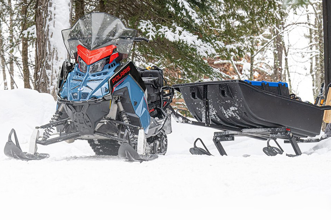 View of Voyageur 146 with cart