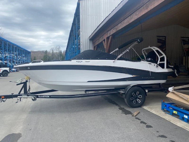 2024 GLASTRON GX190