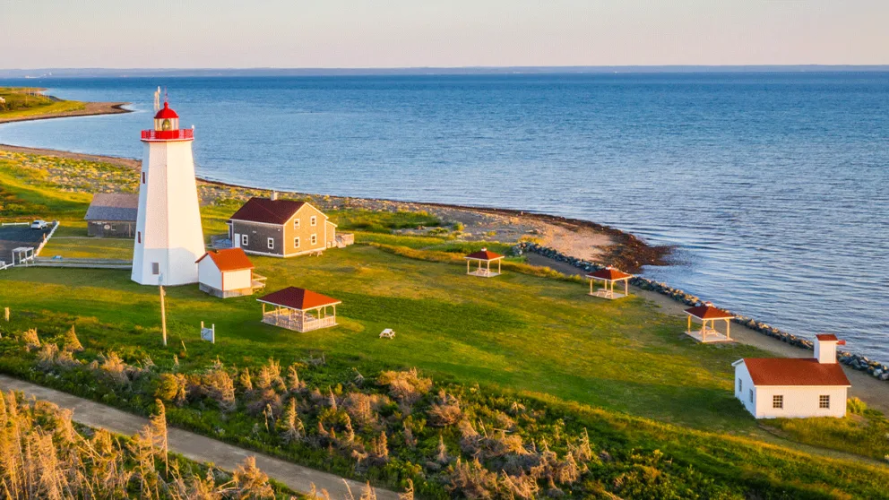 Vue de l’île Miscou et ses plages sauvages